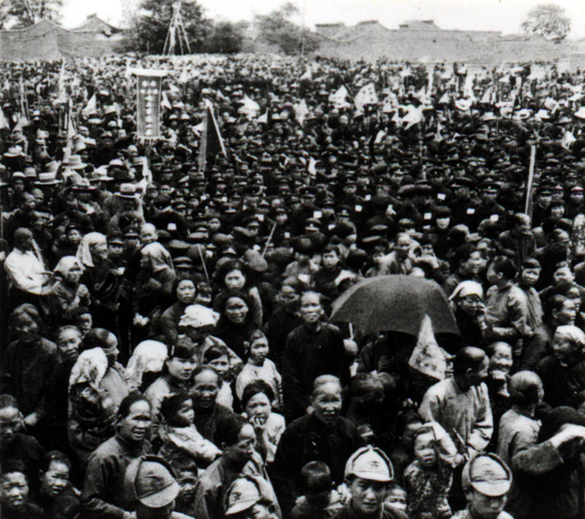 142海伦参加了云阳镇举行的群众大会（1937年5月1日）_副本.jpg